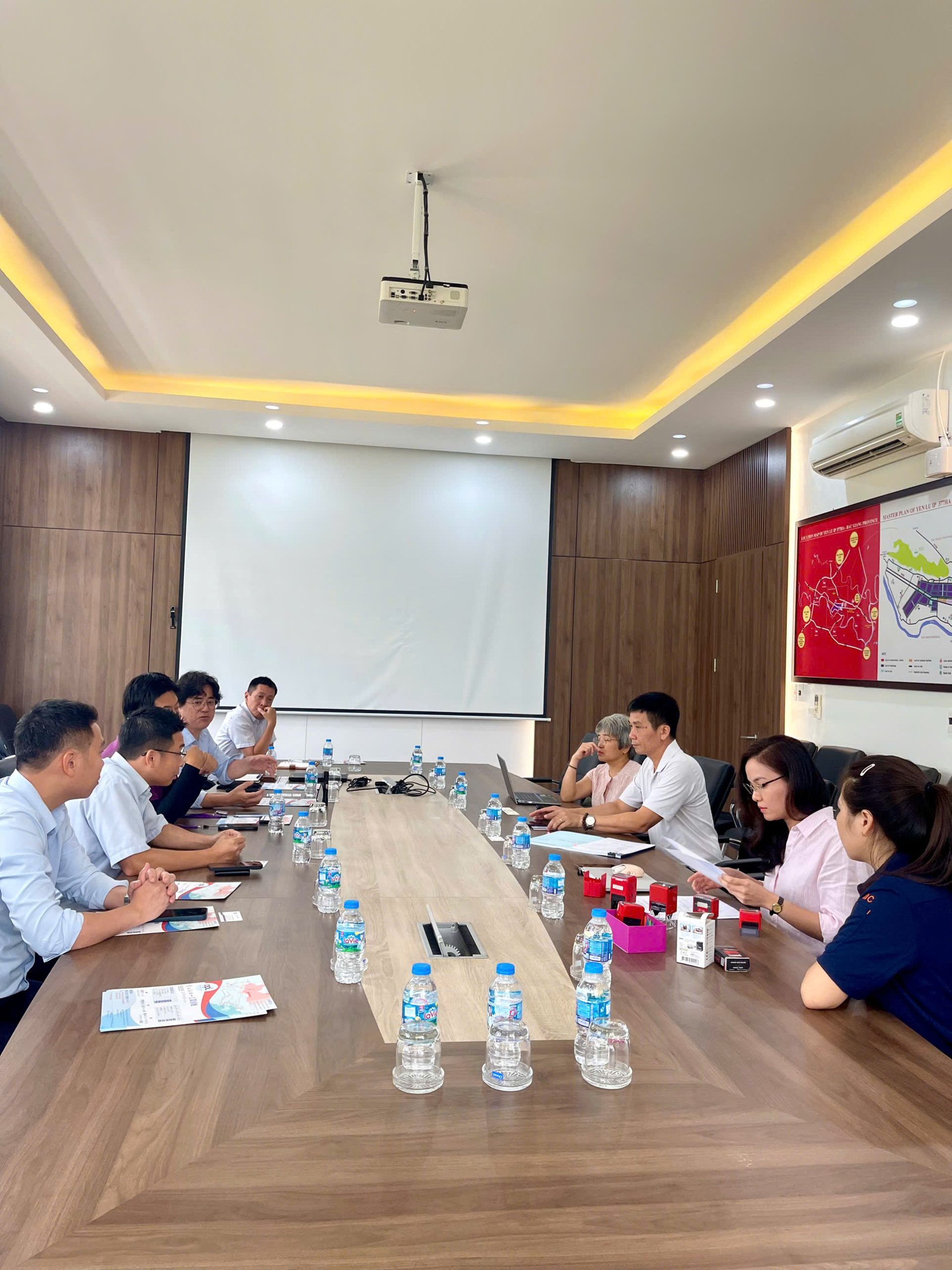 DẤU MỐC MỚI TRÊN HÀNH TRÌNH KẾT NỐI ĐẦU TƯ CÙNG MIC BẮC GIANG